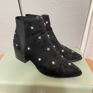Black Star-Embellished Ankle Boots